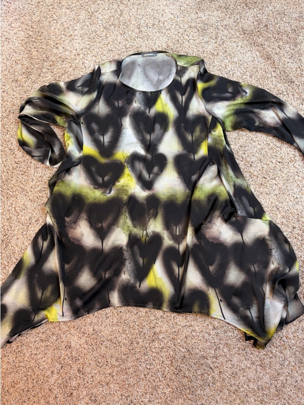 Alembika 6 Dress/Tunic,Abstract Heart Print Flowing in Black, Chartreuse & Wht